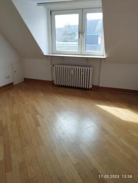 Foto - 2.5 Zimmer Dachgeschoßwohnung zur Miete in Düsseldorf