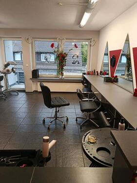 Foto - Friseursalon zur Untermiete - 700,00 EUR Kaltmiete,