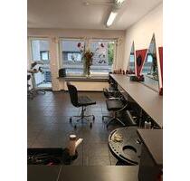 Friseursalon zur Untermiete - 700,00 EUR Kaltmiete, in Illertissen (PLZ: 89257)