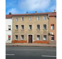 Reihenmittelhaus in Zittau - 24.000,00&nbsp;EUR Kaufpreis, ca.&nbsp; 140,00&nbsp;m&sup2; in Zittau (PLZ: 02763)