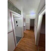 3 ZKB Dachgeschosswohnung - 450,00&nbsp;EUR Kaltmiete, ca.&nbsp; 60,00&nbsp;m&sup2; in Sulzbach (Saar) (PLZ: 66280)
