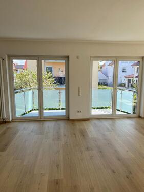 Foto - 3-Zimmerwohnung Renoviert, EBK, KFT-SP in KarbenBurg-Gräfenrode