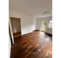Erstbezug: 2,5 Zimmer Wohnung inkl. Garten und Stellplätzen - Sulzbach-Rosenberg