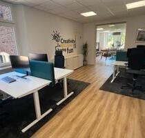 Modernes Co-Working in Bonner City (Büro, Arbeitsplatz, New Work)