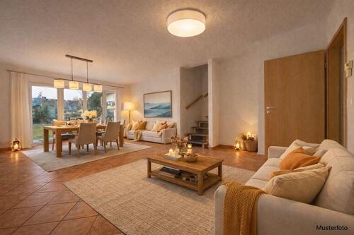 Foto - Reihenmittelhaus 5 Zimmer, Garten, Tiefgarage