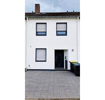 Reihenmittelhaus - 240.000,00&nbsp;EUR Kaufpreis, ca.&nbsp; 115,00&nbsp;m&sup2; in Blomberg (PLZ: 32825)