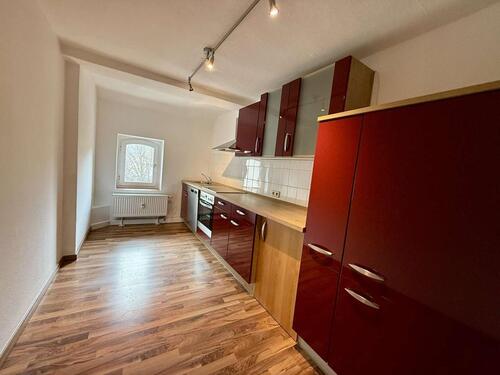 Foto - Frisch gemalerte 4-Raumwohnung mit Balkon, Einbauküche und 2 Bädern