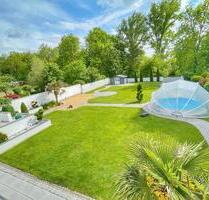 Einfamilienhaus Stadtrandlage, großer Garten mit Pool - Gerolzhofen