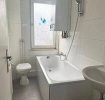 frisch renovierte 2 zimmer wohnung im 1 og alles neu renoviert - Herne Sodingen