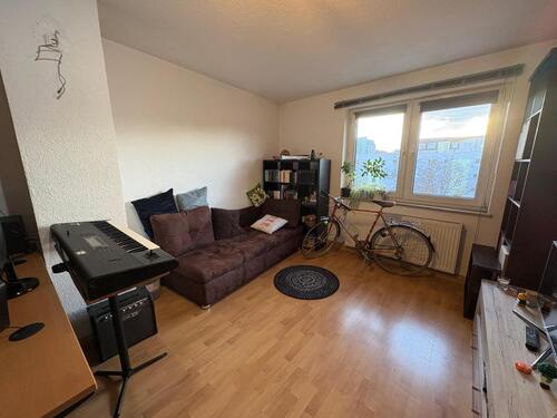 Foto - Helle, zentral gelegene 2-Zimmer Wohnung mit EBK & Teilmöblierung