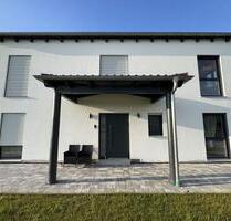 Hochwertige Neubauwohnung im 1. OG in Riekofen - Willkommen in Ihrem neuen Zuhause! - Sünching