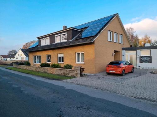 Foto - 1–2 Familienhaus mit Anbau, PV-Anlage, großes Grundstück