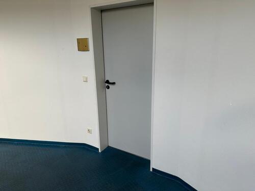 Foto - Vermietung Büroraum - 226,00 EUR Kaltmiete,