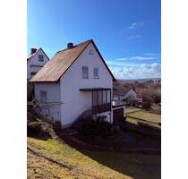 Einfamilienhaus mit Garage und Garten in Hünfeld