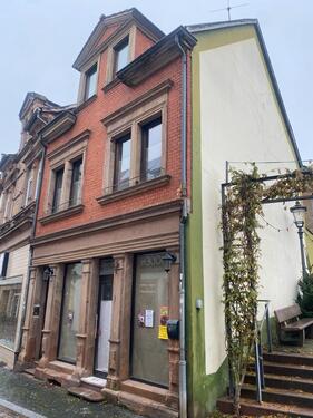 Foto - Kleines Mehrfamilienhaus (2Wohnungen + kleine Bürofläche)