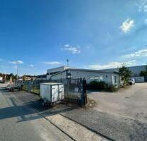 Gepflegte Produktionshalle mit angeschlossenem Büro im zentralen Gewerbegebiet von Schenefeld