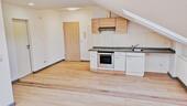 Foto - Moderne 3-Zimmer-DG-Wohnung in ruhiger Wohnlage von Reislingen – sofort verfügbar