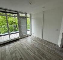 2-Zimmer-Wohnung | 57 m² | Balkon & EBK | Berlin-Spandau | Sofort