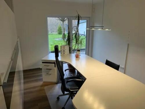 Foto - Büro und Praxisräume - 430,00&nbsp;EUR Kaltmiete, ca.&nbsp; 43,00&nbsp;m&sup2;