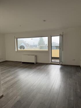 Foto - Frisch renovierte, geräumige 3 Zimmer Wohnung