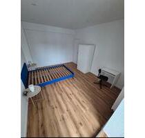 WG Zimmer Wohnung - 450,00&nbsp;EUR Kaltmiete, ca.&nbsp; 20,00&nbsp;m&sup2; in Berlin (PLZ: 12103) Tempelhof-Schöneberg
