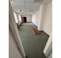 65m2 Lagerraum Gewerbefläche - 200,00&nbsp;EUR Kaltmiete, ca.&nbsp; 65,00&nbsp;m&sup2; in Apolda (PLZ: 99510)