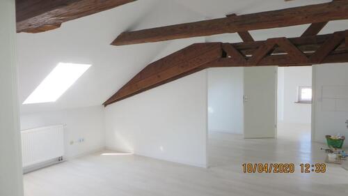Foto - 3 ZKB Dachgeschoßwohnung - 730,00&nbsp;EUR Kaltmiete, ca.&nbsp; 73,00&nbsp;m&sup2;