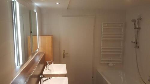 Foto - Nichtraucherhaus, attraktive 4-Raum-Wohnung+Balkon zentral in FG