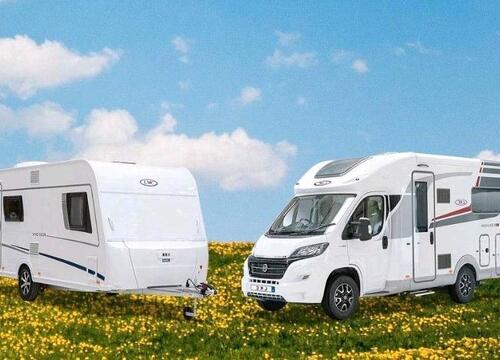 Foto - Wohnmobil Wohnwagen Stellplatz - Lagerplatz