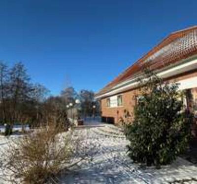 Foto - Hotelimmobilie mit Restaurant und Kaminzimmer in einmaliger Lage am Mirower See zu verpachten