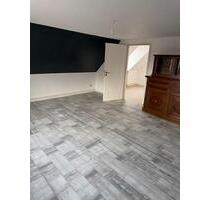 2 Zimmer Dachgeschoss Wohnung - 594,00&nbsp;EUR Kaltmiete, ca.&nbsp; 66,00&nbsp;m&sup2; in Heide (PLZ: 25746)