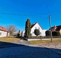 Haus mit Grundstück und Nebengelassen - Bad Langensalza