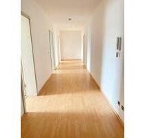 2 Raum Wohnung Sangerhausen - 599,00 EUR Kaltmiete, ca.  88,00 m² in Sangerhausen (PLZ: 06526)