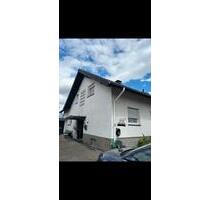 Einfamilienhaus in Stirpe - 270.000,00&nbsp;EUR Kaufpreis, ca.&nbsp; 180,00&nbsp;m&sup2; in Erwitte (PLZ: 59597)