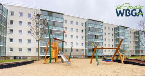 Foto - Große 1-Raum-Wohnung mit Wintergartenbalkon und Dusche
