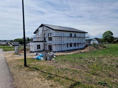 Foto - Neubau- Erstbezug-Doppelhaushälfte