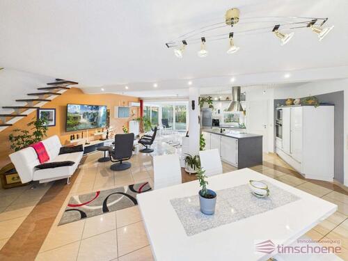 Foto - Modernes Einfamilienhaus mit Wintergarten in Gräfinau-Angstedt zu