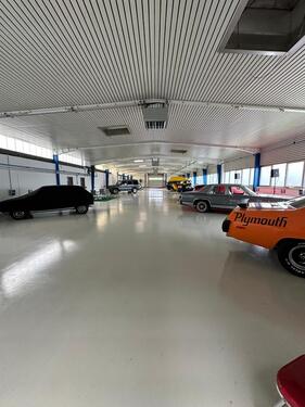 Foto - Stellplatz für Oldtimer und Sammlerstücke