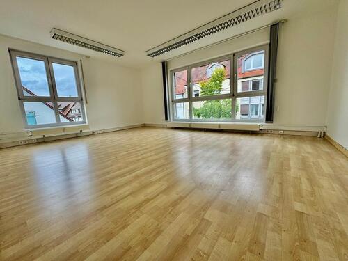 Foto - Büro: 3-Zimmer-Büro 81 qm mit Balkon & Küche in Möhringen