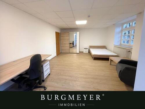 Foto - Helles 24 m² Zimmer in zentral gelegener 4er-WG!
