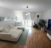 Helle 2 Zi. Wohnung, Neuss, ruhige und zentrale Lage. Von privat