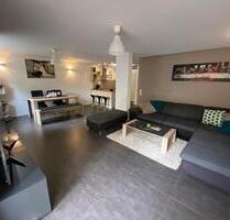 lle 2,5 Zinmer-Souterrain-Wohnung mit Stellplatz, Innenstadt - Langen (Hessen)