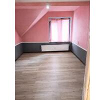 WG Zimmer Kaltennordheim ab 300 Euro (warm) beide 450