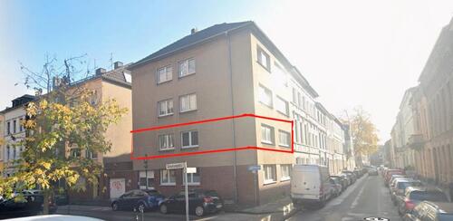 Foto - Attraktive 4-Zimmer-Wohnung mit großen Balkon in Krefeld-Cracau