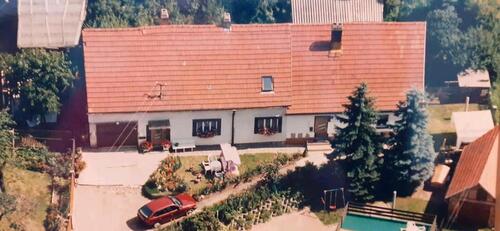 Foto - Altes , sanierungsbedürftiges Doppelhaus