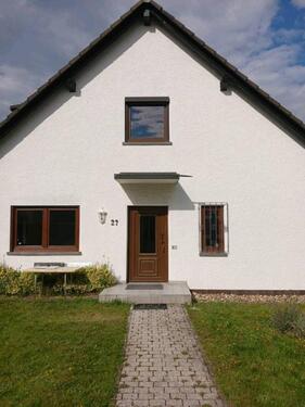 Foto - 3,5- Zimmer- Wohnung - 1.200,00&nbsp;EUR Kaltmiete, ca.&nbsp; 105,00&nbsp;m&sup2;