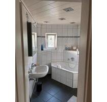 Mietwohnung Bottrop Stadtnähe - 800,00 EUR Kaltmiete, ca.  67,00 m² in Bottrop (PLZ: 46236)