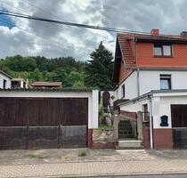 Doppelhaushälfte auf Hofferbertaue mit großem Grundstück - Eisenach