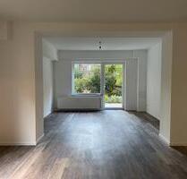 Wohnung - Nachmieter zum 15.11 - 1.280,00 EUR Kaltmiete, in Hamburg (PLZ: 22605) Altona