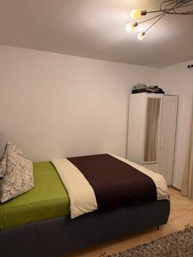 Foto - WG-Zimmer zu vermieten - 420,00&nbsp;EUR Kaltmiete, ca.&nbsp; 15,00&nbsp;m&sup2;